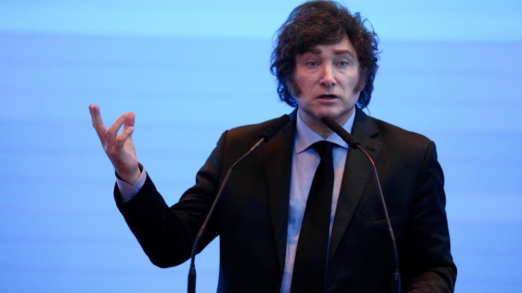 Milei elogió la gestión financiera del papa Francisco: “Era mileísta, le dio a la motosierra como loco”