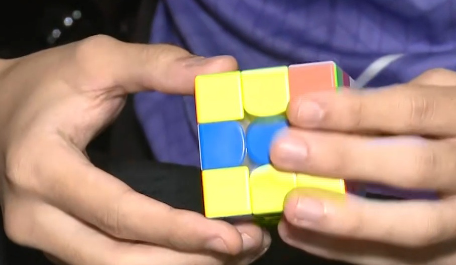 A 50 años del cubo Rubik, un santafesino explica cómo se convirtió en campeón