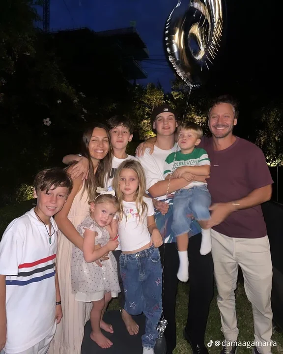 El detalle especial en la foto familiar de Pampita y Benjamín Vicuña que emocionó a las redes sociales