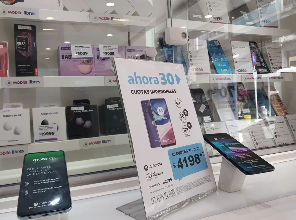 Oficializan la rebaja de aranceles para la importación de teléfonos celulares
