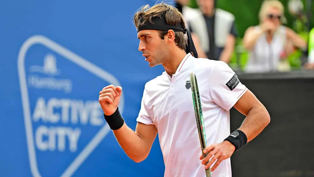 Etcheverry va por un lugar en las semifinales del ATP 500 de Hamburgo