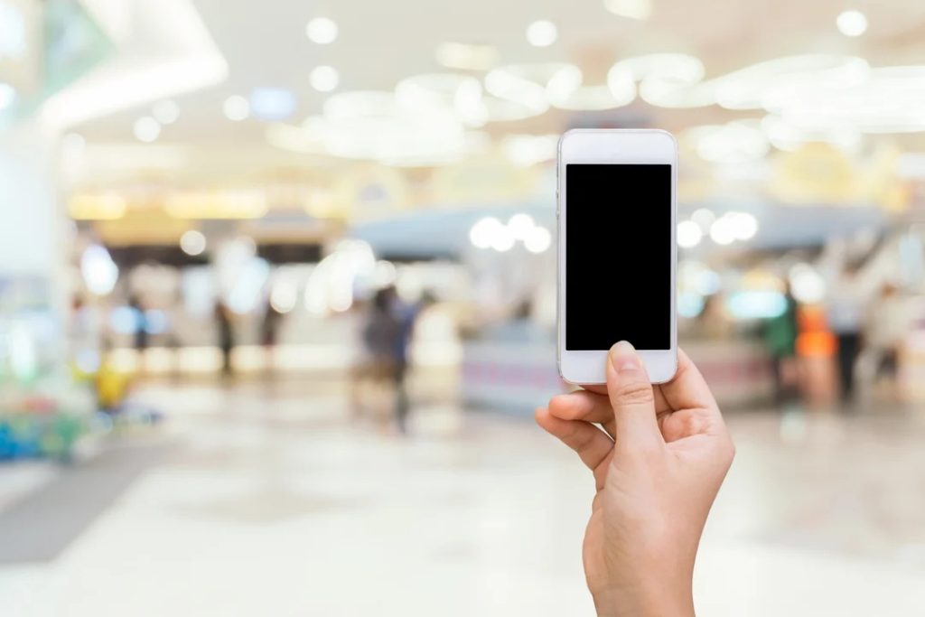 El Gobierno redujo los impuestos para importar celulares