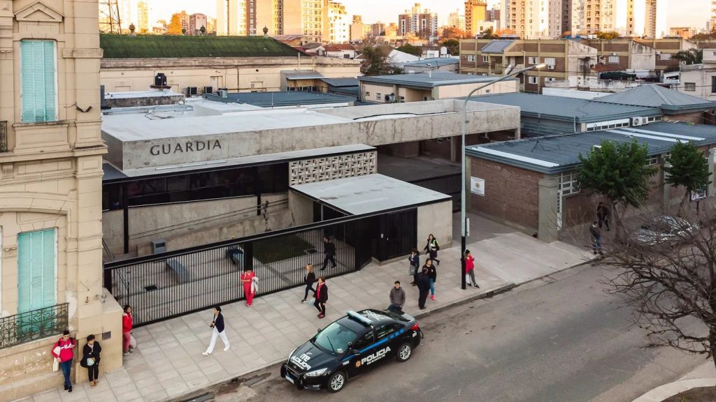 Madre baleada fue operada de urgencia en el Cullen y se realizó una cesárea de emergencia