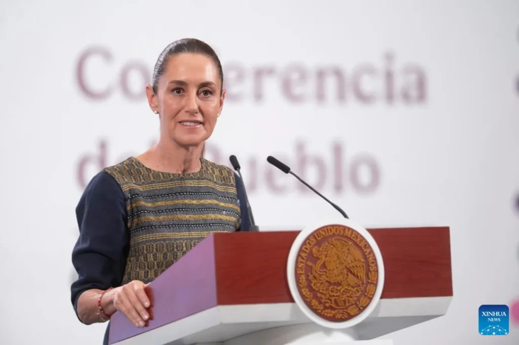 La presidenta de México pide a Estados Unidos una reforma migratoria que reconozca el papel de los migrantes
