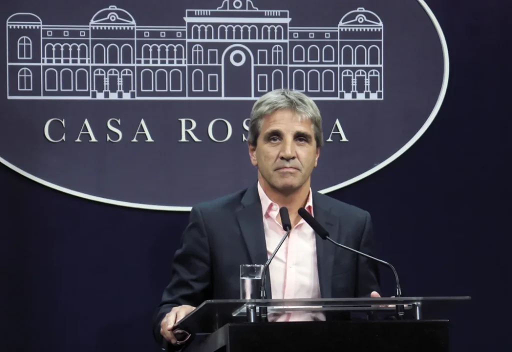 El Gobierno disolvió otros dos fondos fiduciarios destinados a financiar obras viales y subsidios de gas