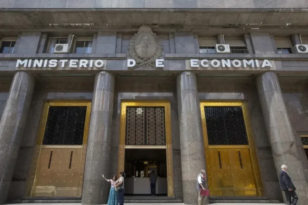 La deuda pública bruta de Argentina alcanzó a US$ 461.019 millones en mayo de 2025