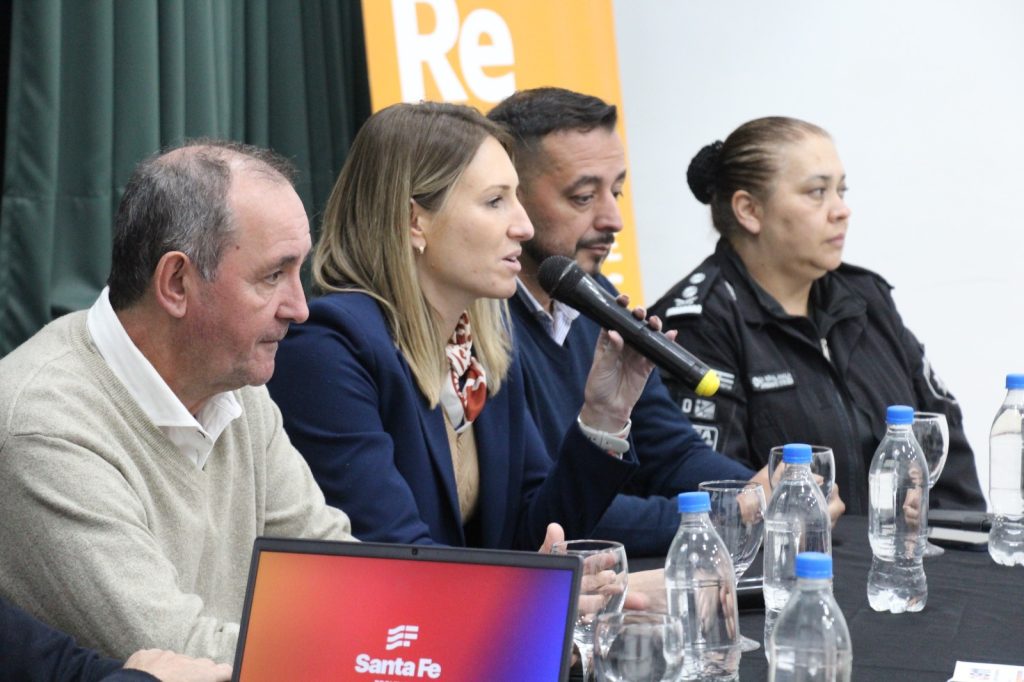 Provincia implementa el Centro de Denuncias 911 en Laguna Paiva, Monte Vera y Recreo