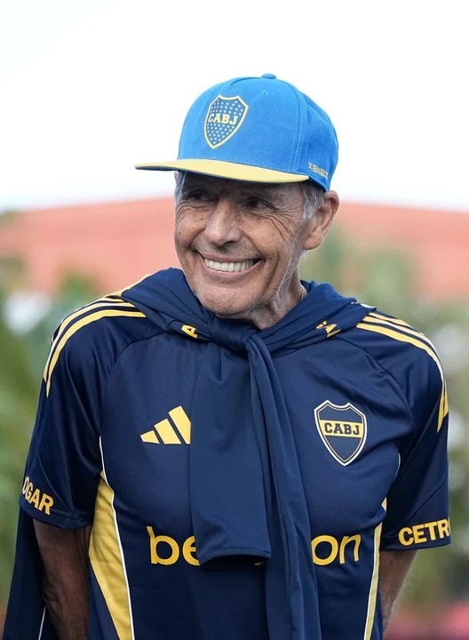 La advertencia de Russo antes del Mundial de Clubes: “A Benfica hay que jugarle de igual a igual”