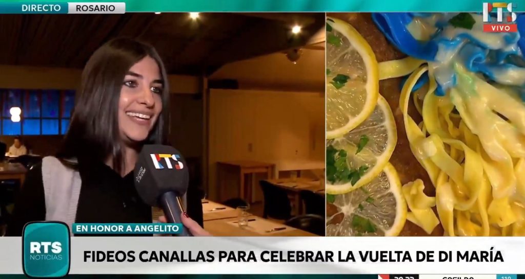 Un bar homenajea a Ángel Di María con un plato de milanesa con fideos azul y amarillo