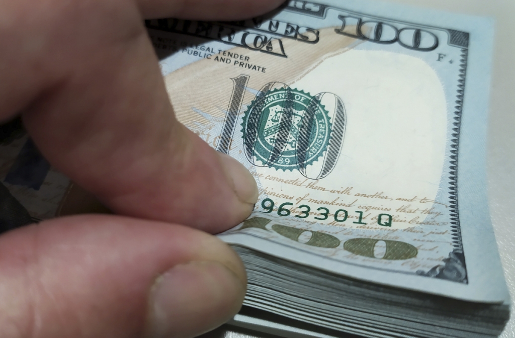 La UIF aumentó el umbral para depósitos bancarios y adquisición de bienes