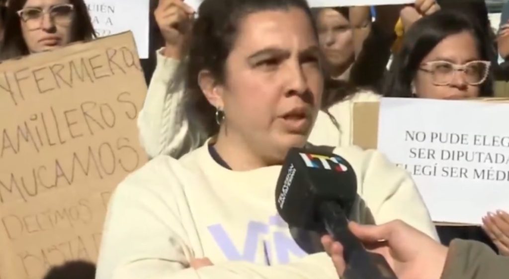 Residentes del PAMI reclaman mejoras salariales y denuncian falta de insumos