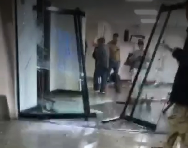 Destrozos en el edificio de TN y Canal 13 tras la condena firme a Cristina Kirchner
