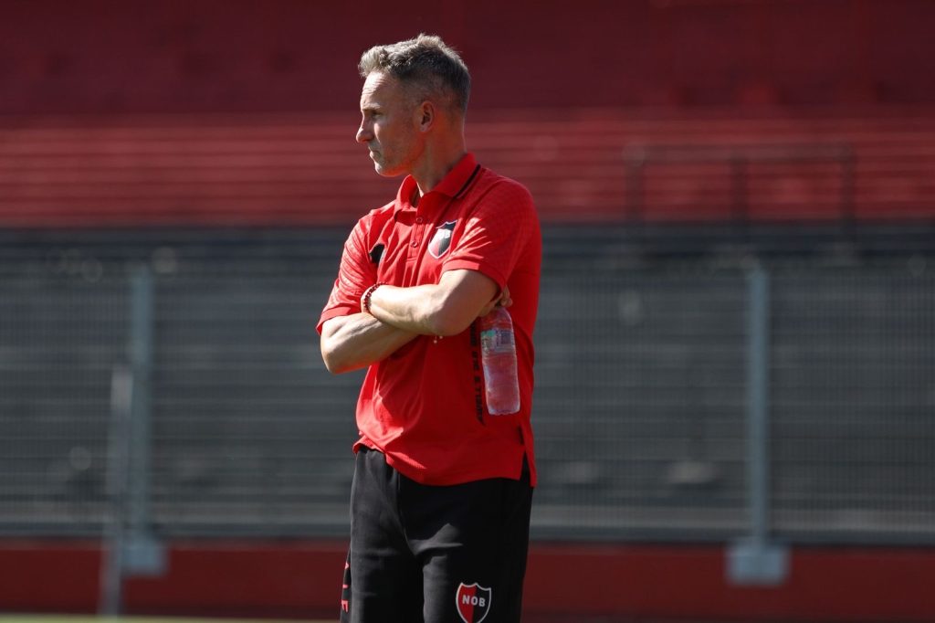 Newell’s tendrá a Lucas Bernardi como entrenador interino por segunda vez en cuatro meses