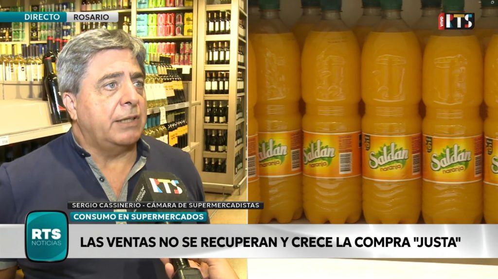 Cambios en el consumo: familias priorizan productos básicos en supermercados de Rosario