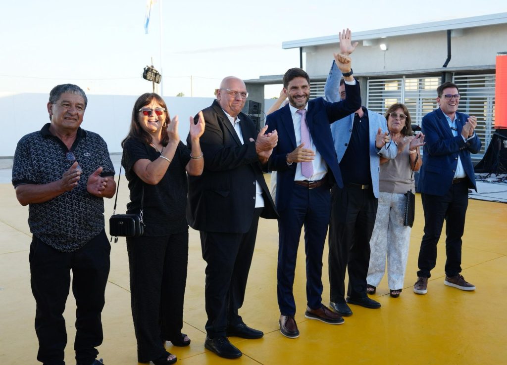 Pullaro inauguró otra escuela y ratificó la apuesta provincial por más infraestructura, mejor aprendizaje y formación para el empleo