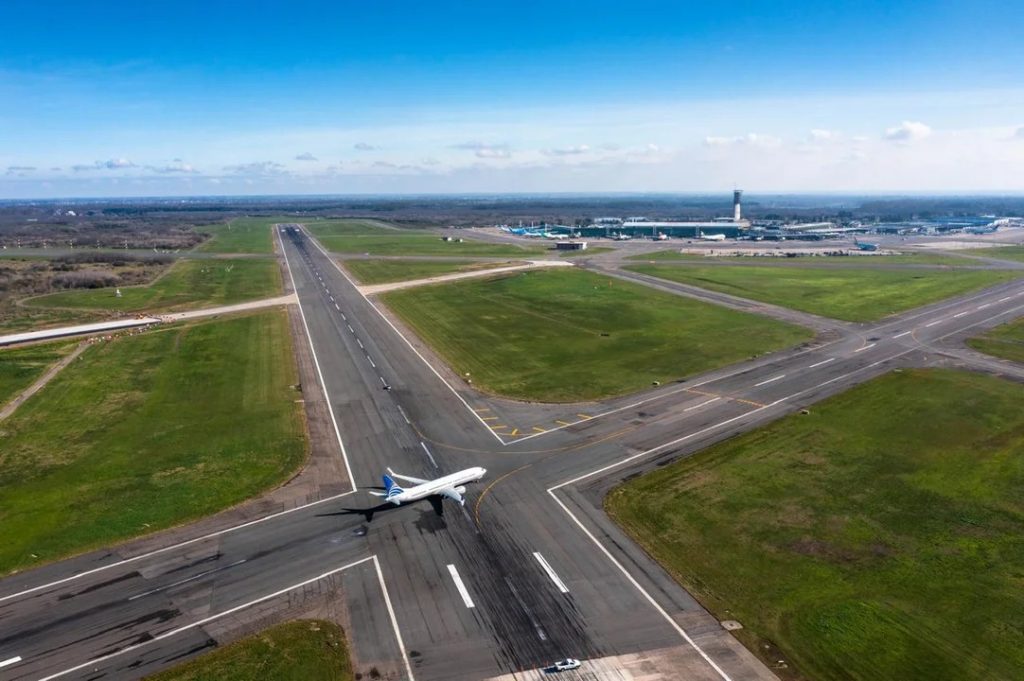 Invierten más de 100 millones de dólares en obras en el aeropuerto de Ezeiza