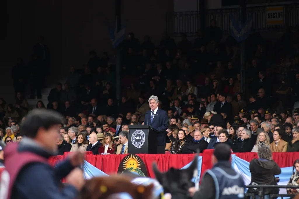 El jefe de la Rural elogió el modelo Milei: “El campo hoy sabe que no nos cambiarán las reglas de un día para el otro”