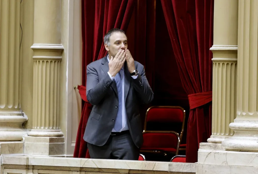 Toda la carne al asador para bancar a Adorni: Milei, Karina, el Gabinete y los senadores de Bullrich en los palcos