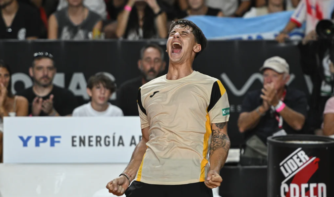 Ugo Carabelli consiguió un triunfazo ante Khachanov en el ATP 500 de Barcelona
