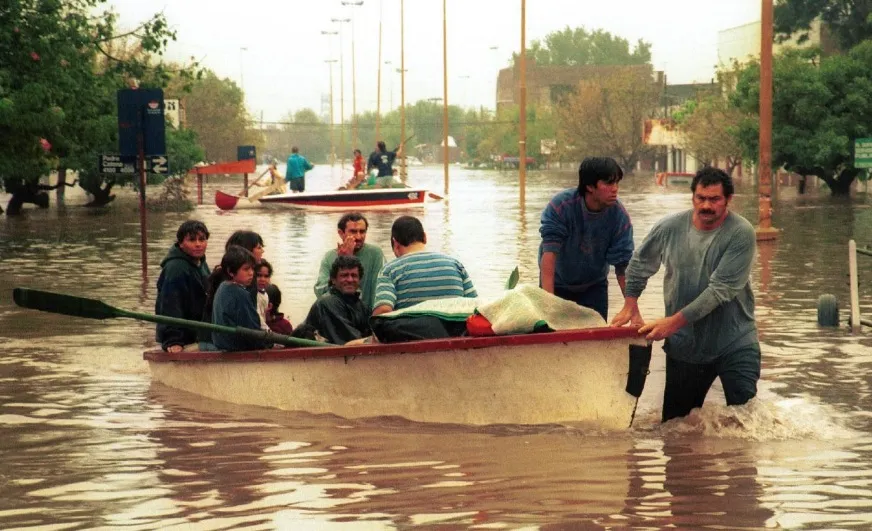 Inundación 2003: El Salado dañó pero también desbordó en solidaridad  