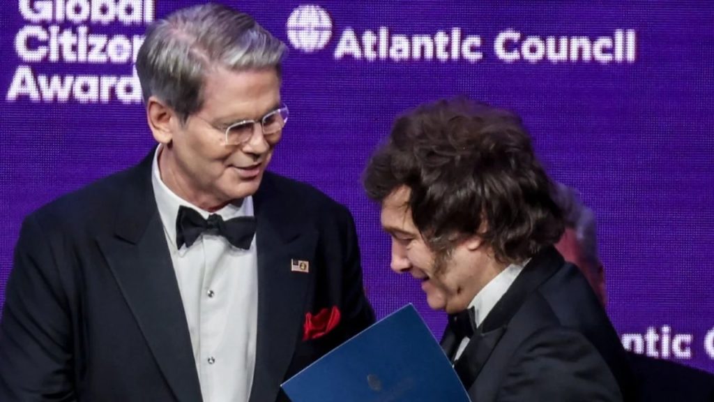 Scott Bessent lanzó un nuevo apoyo a Milei y destacó los resultados de sus reformas