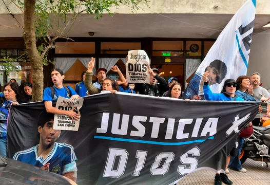 Un forense y los médicos de la clínica Ipensa declararán en el juicio por la muerte de Maradona