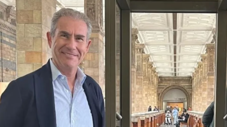 Quién es Maurice Ostro, el empresario piedras preciosas que se verá con Milei
