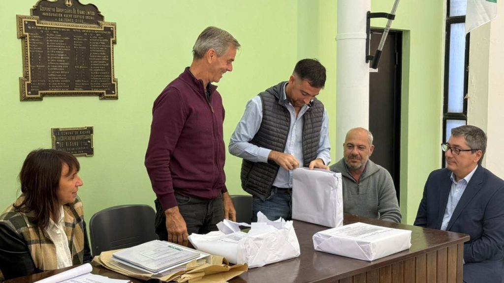 El gobierno de Pullaro comienza a darle forma al proyecto de ensanche en Ruta 14 y la nueva rotonda en el cruce con la A012