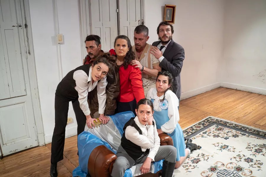 “Perfume Patria” se presenta en Rosario con funciones íntimas para 20 espectadores