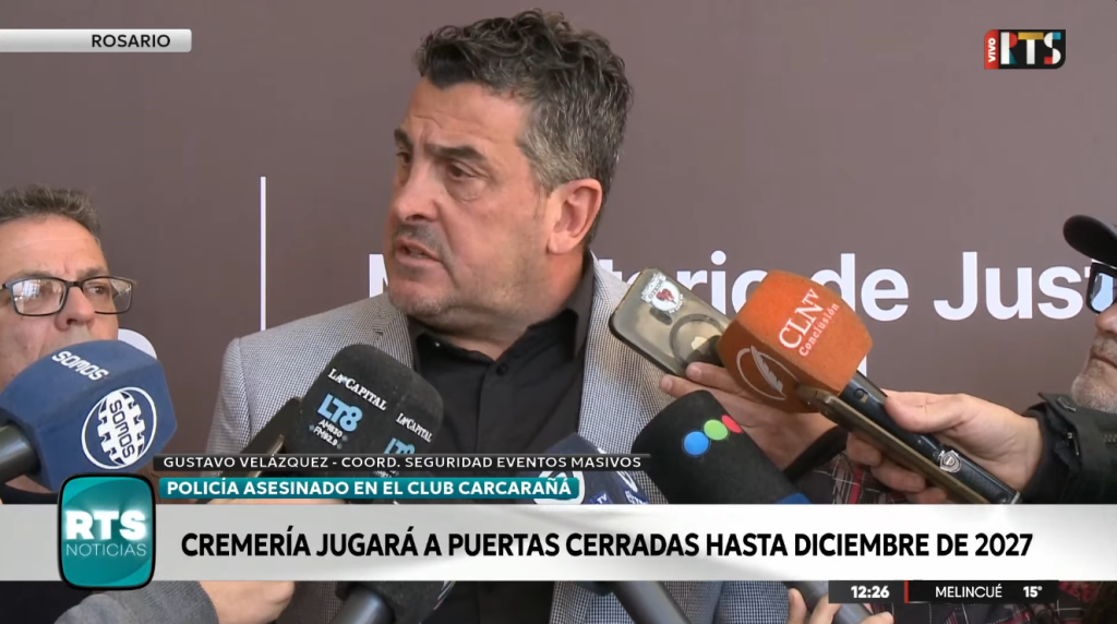 Club Atlético Carcarañá recibió una sanción tras el crimen de un policía