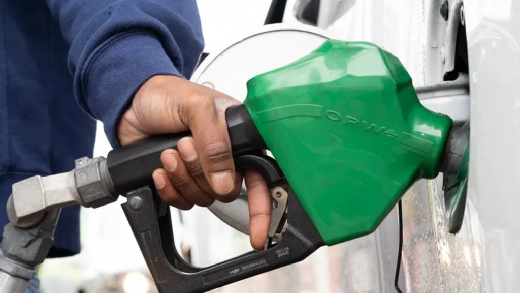 Gobierno posterga al 1 de julio la aplicación plena de impuestos a los combustibles