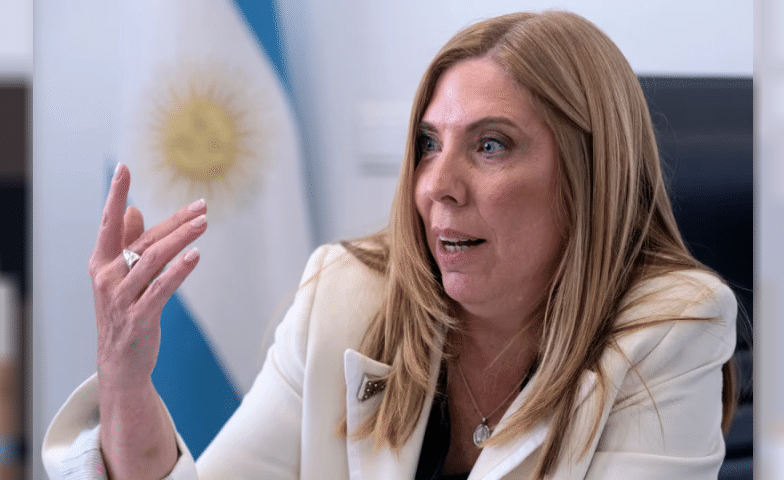 Vacunatorio VIP: declara la primera de las citadas por las irregularidades en la aplicación de las vacunas